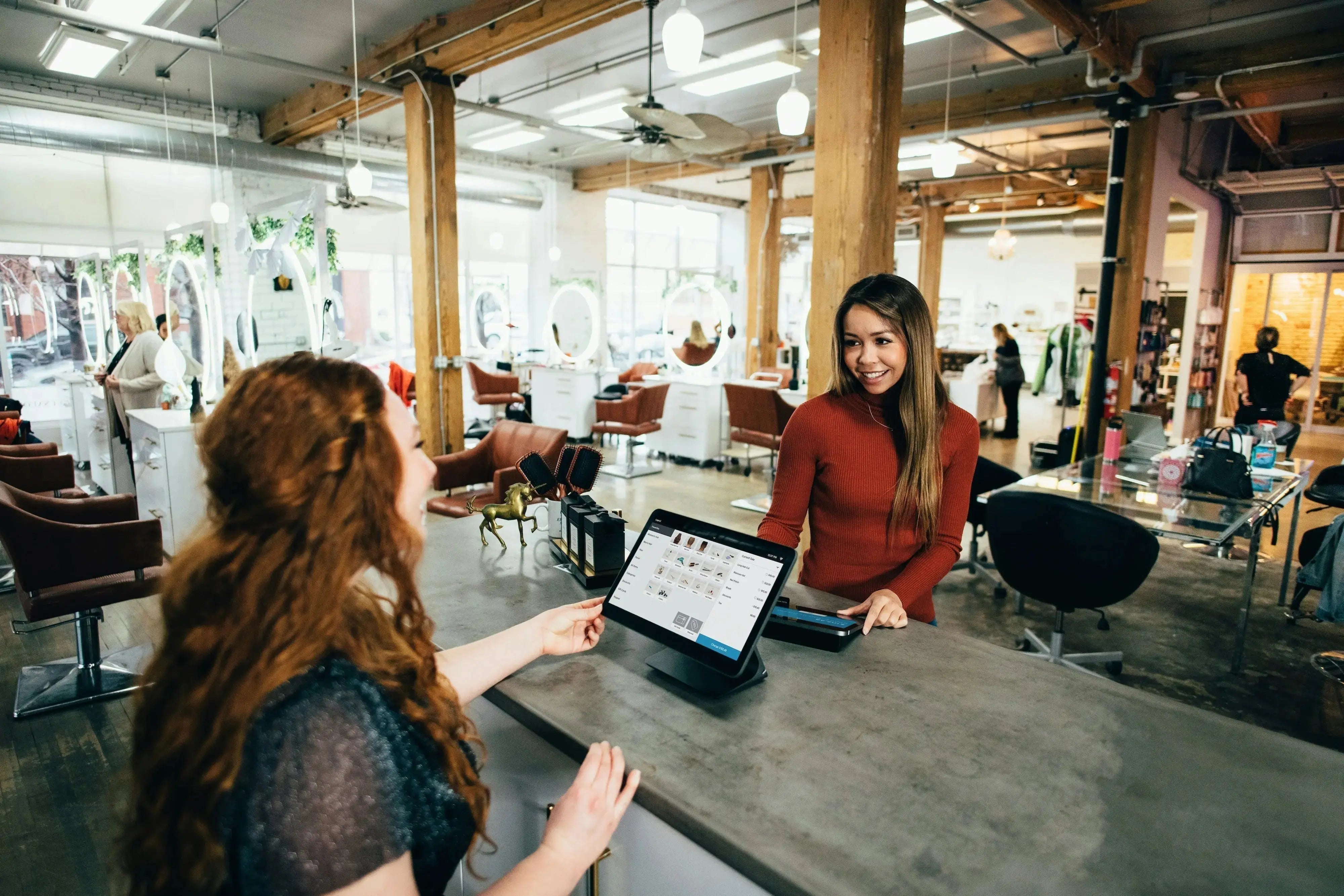 8 Powerful Ways to Use Your Free Digital Business Card – TekMark Card